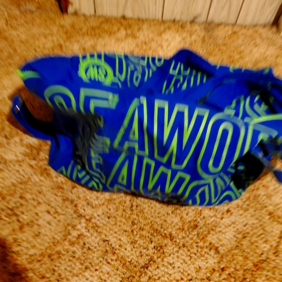 SeaWorld Bags Seaworld Duffle Bag Poshmark